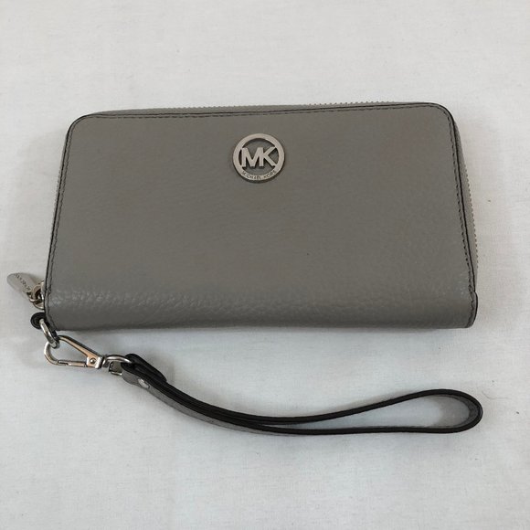 Michael Kors Handbags - Michael Kors Fulton Wristlet Wallet Phone Gray